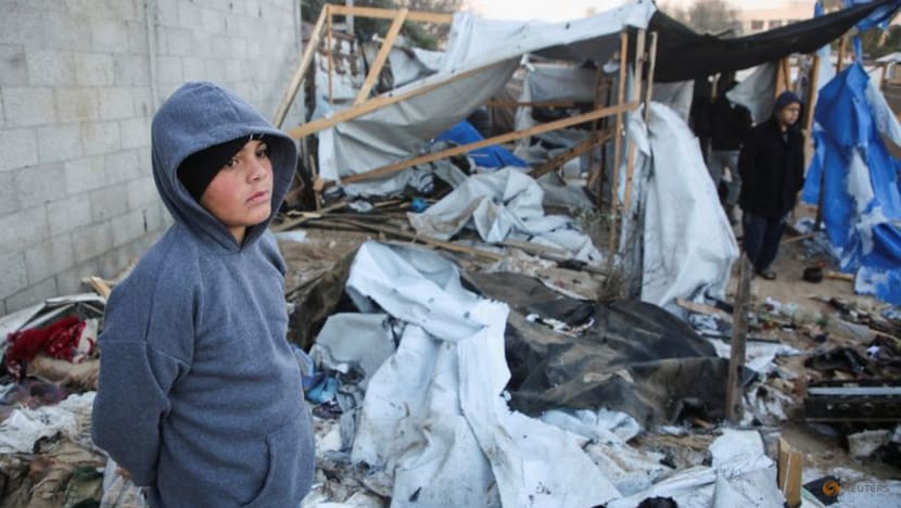 Gaza mediators intensify ceasefire efforts, Israeli strikes kill 20 people
