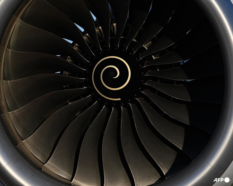 Calls for Rolls-Royce to explain A350 engine problem after Hong Kong flights axed