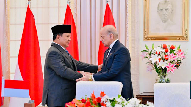 Prabowo dan PM Pakistan Sharif siap sambangi Teheran untuk redam eskalasi Perang Iran