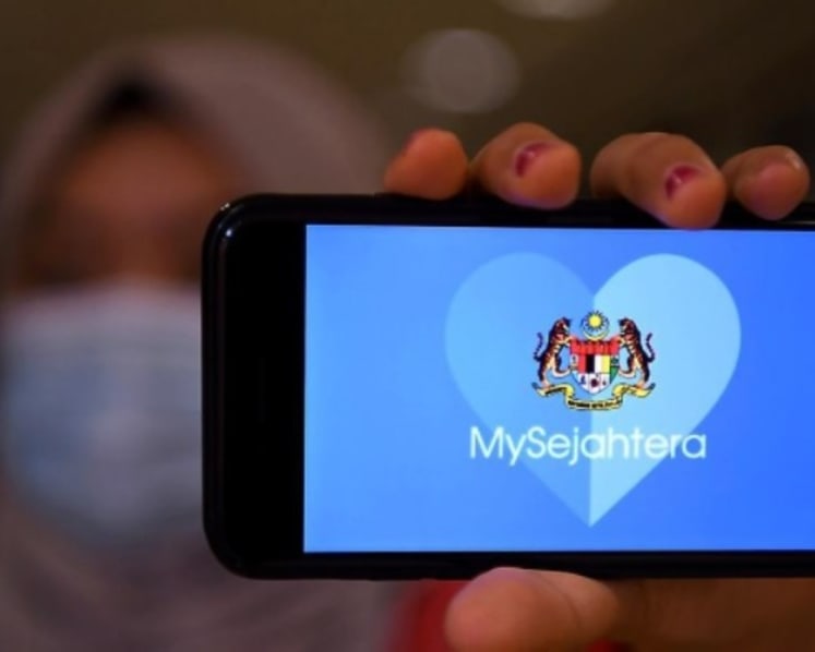 Malaysia, Philippines to mutually recognise COVID-19 vaccination after case of stranded travellers in Manila