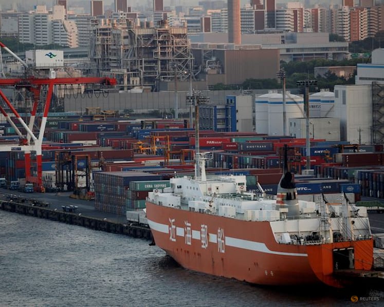 Japan business mood improves, tankan survey shows
