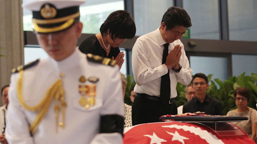 Young and old bid goodbye to S R Nathan