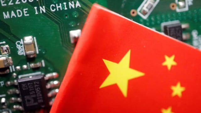 美国警告中国 计划更新对华出口限制