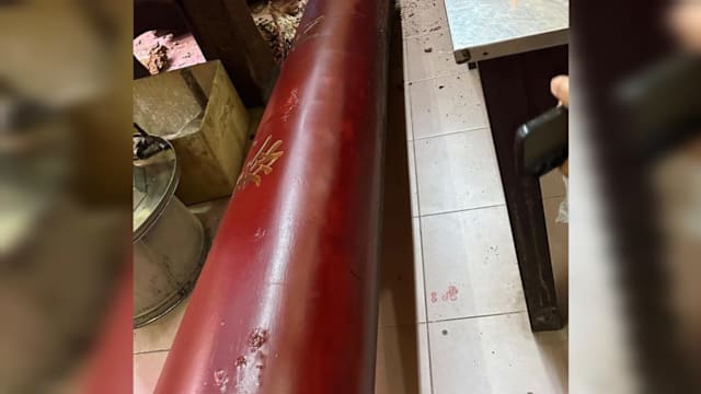 神庙千公斤横梁突断裂坠下 马国女生遭砸中身亡