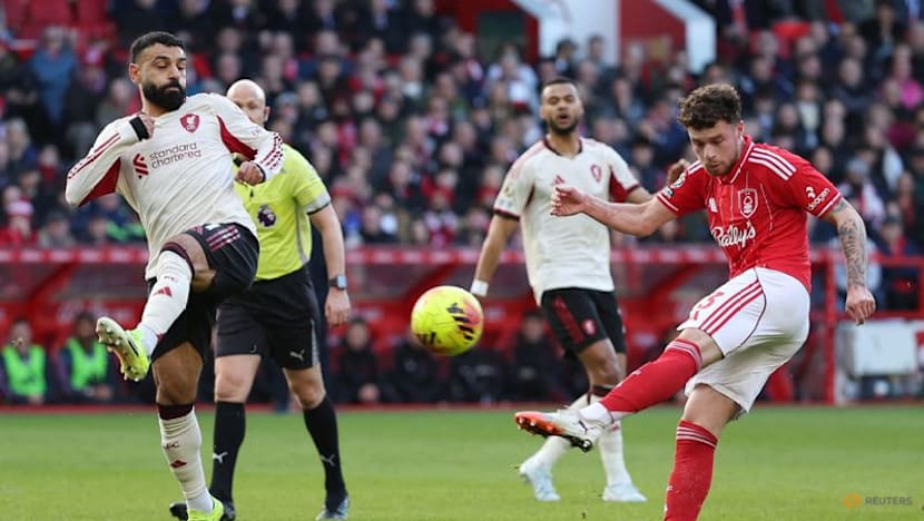 Lacklustre Liverpool snatch late win at Forest