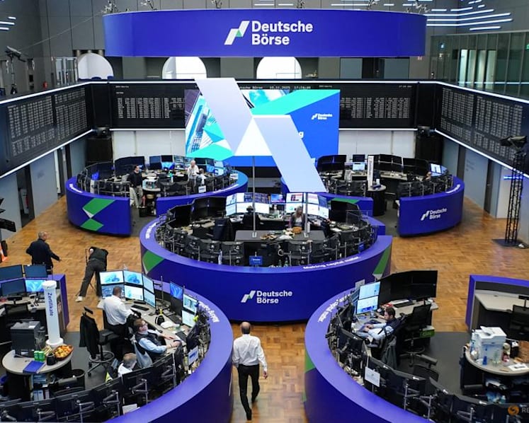 Deutsche Boerse buys $200 million stake in crypto giant Kraken