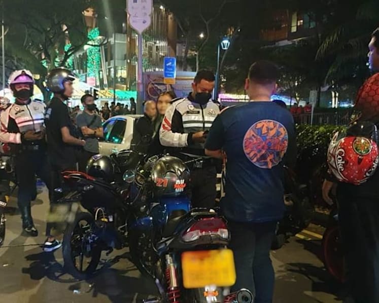 More clarity needed on rules for convoys, road gatherings