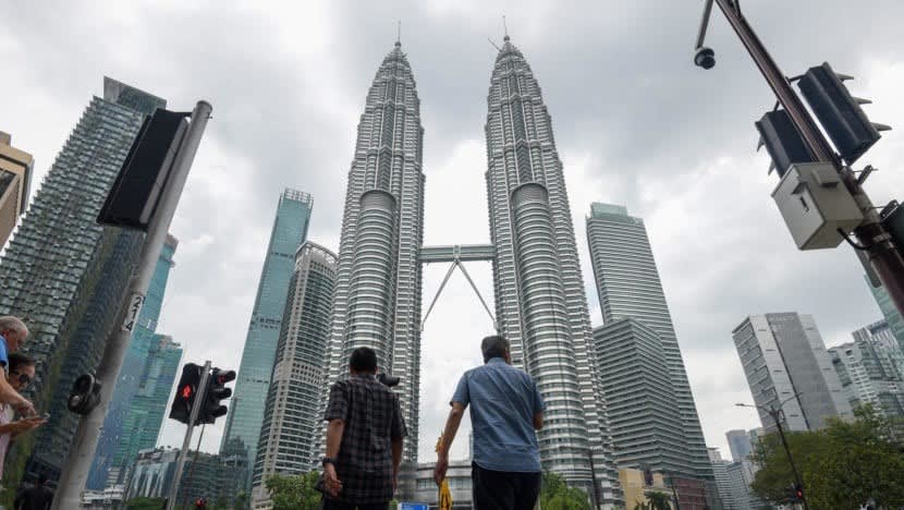 Dasar gaji progresif Malaysia: Mengapa pekerja dan majikan ragu-ragu manfaatnya Dasar gaji progresif Malaysia: Mengapa pekerja dan majikan ragu-ragu manfaatnya