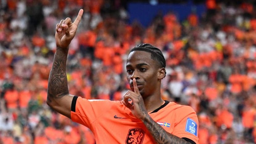 Dutch delight as Summerville picks them over Suriname and makes immediate impact