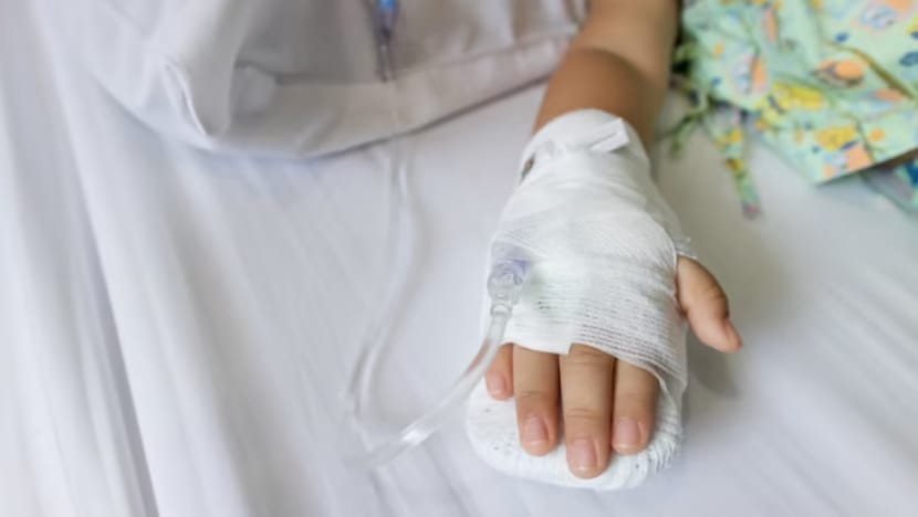 Lebih ramai kanak-kanak dijangkiti adenovirus; demam berlarutan, mata merah antara gejala Lebih ramai kanak-kanak dijangkiti adenovirus; demam berlarutan, mata merah antara gejala