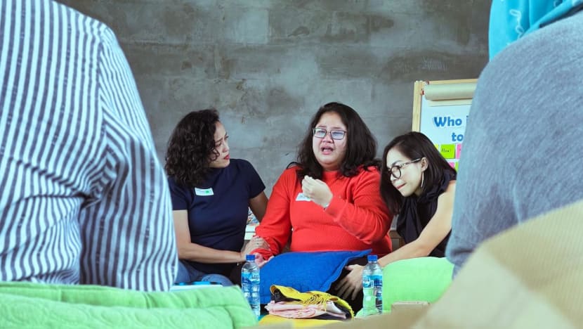 ‘You are not alone’: Support group in Indonesia extends help to those grieving the death of loved ones ‘You are not alone’: Support group in Indonesia extends help to those grieving the death of loved ones
