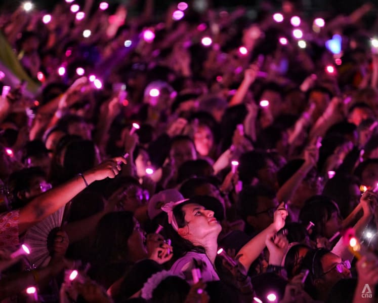 Thousands show up in support of LGBTQ community at annual Pink Dot rally
