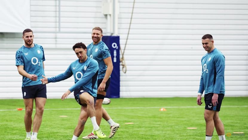 Raducanu helps England prepare for the All Blacks
