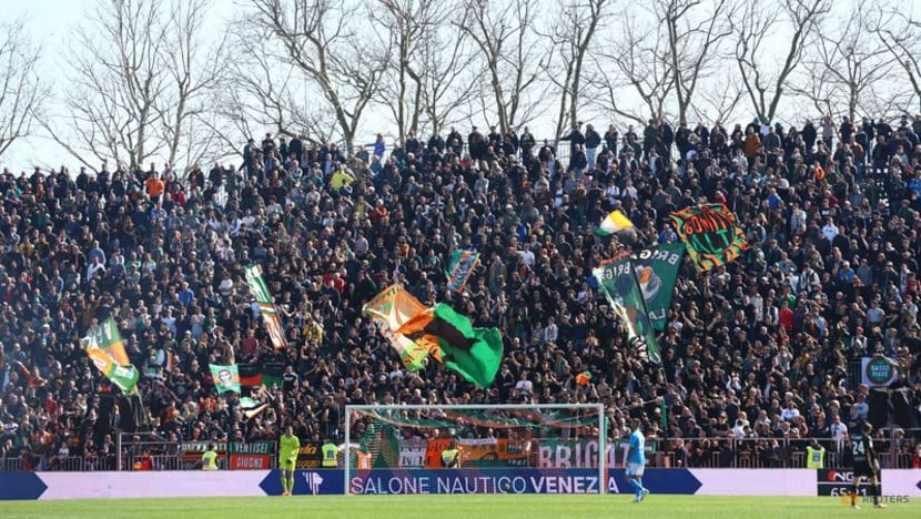 Napoli squander chance to go top with 0-0 draw at Venezia