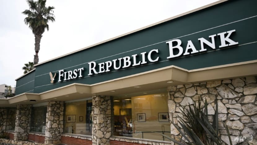 First Republic Bank deposits tumble more than US$100 billion as it explores options First Republic Bank deposits tumble more than US$100 billion as it explores options