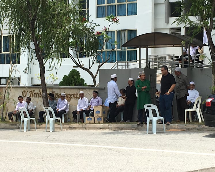 Family and friends turn out to bid final farewell to 2 SMRT staff killed in accident