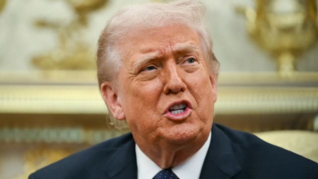 不满西班牙禁美军使用基地 特朗普恫言切断贸易往来