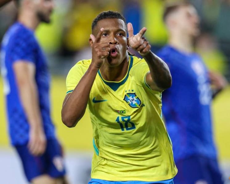 Brazil score twice late on to beat Croatia 3-1 in World Cup tune-up