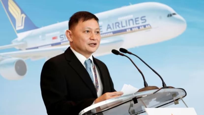 Gaji tahunan CEO SIA naik sekitar 20% kepada S$8.1 juta susuli keuntungan pecah rekod