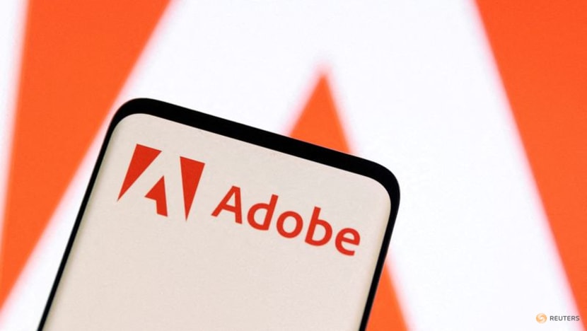 Adobe brings free Photoshop app to phones, courting younger users Adobe brings free Photoshop app to phones, courting younger users