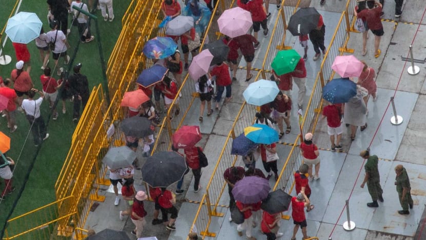 #trending: Influencer's praise of NDP crowd control leaves S'poreans grateful for reminder 'we are so blessed' #trending: Influencer's praise of NDP crowd control leaves S'poreans grateful for reminder 'we are so blessed'