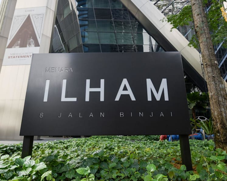 Charges against former Malaysian finance minister Daim delayed due to his health: Anti-graft agency