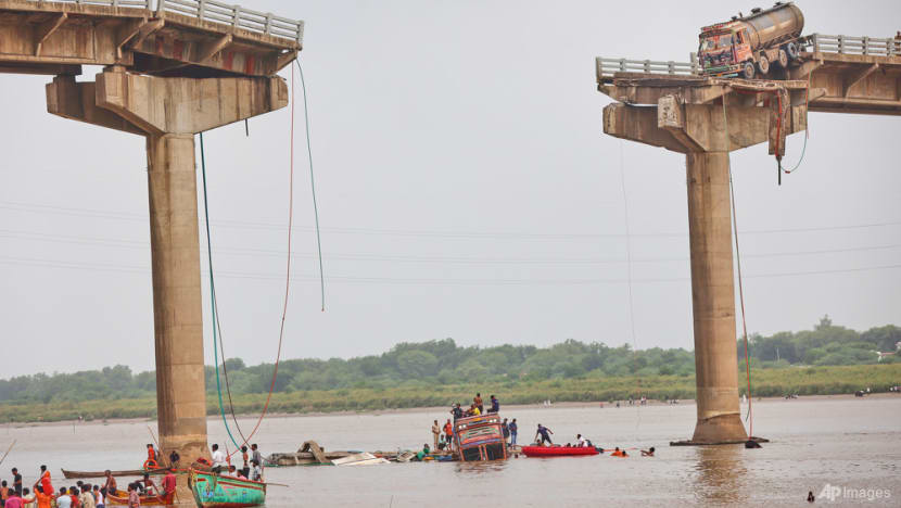 Bridge collapse kills 9 in India's Gujarat state Bridge collapse kills 9 in India's Gujarat state