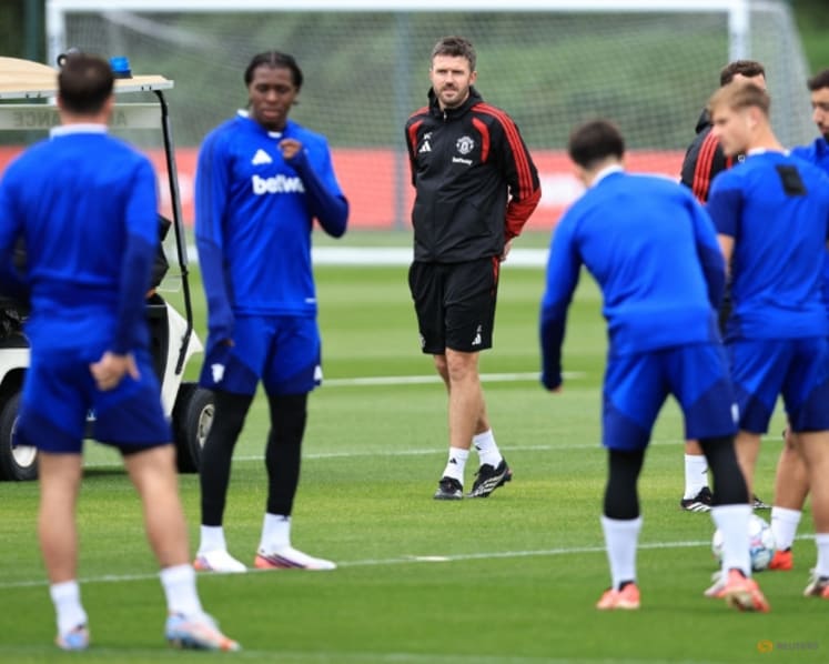 Manchester rivals set for early-season litmus test at Old Trafford