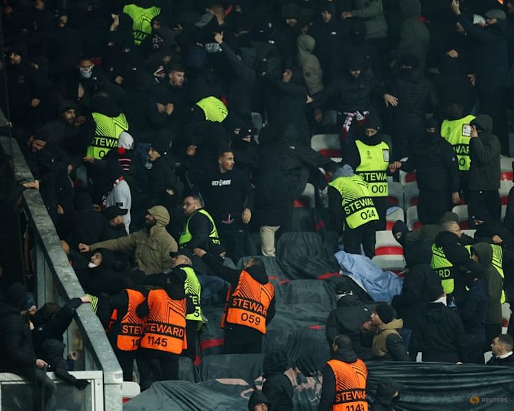 Pisilli's brace propels Roma past Stuttgart, fans clash at Europa League matches