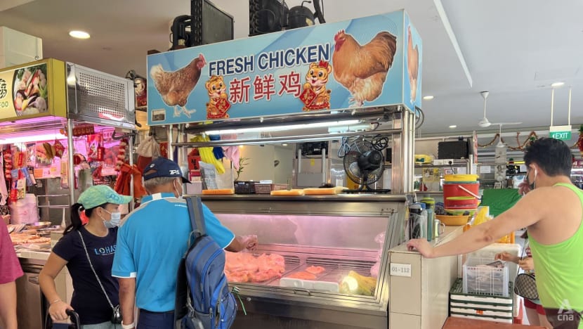 Kampung chicken back at wet markets at higher prices, stallholders say some customers still willing to pay Kampung chicken back at wet markets at higher prices, stallholders say some customers still willing to pay