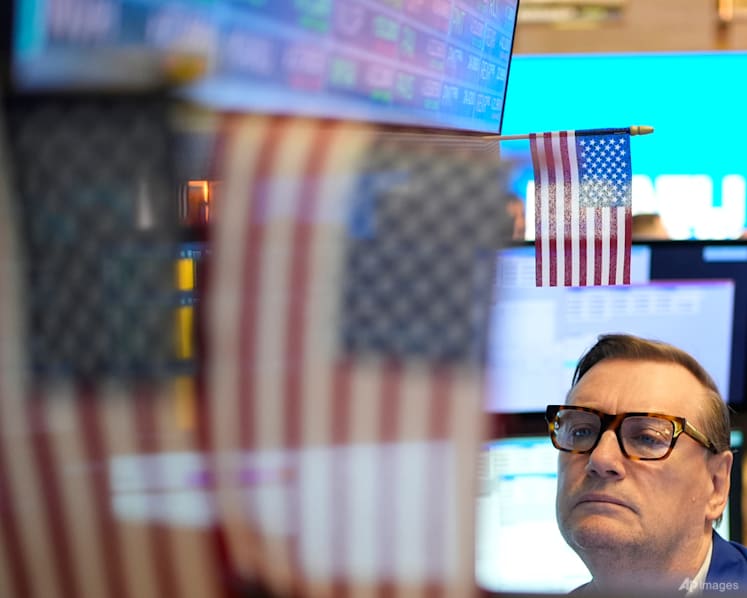 Stocks falls on megacap drag, yen stumbles after BOJ announcement