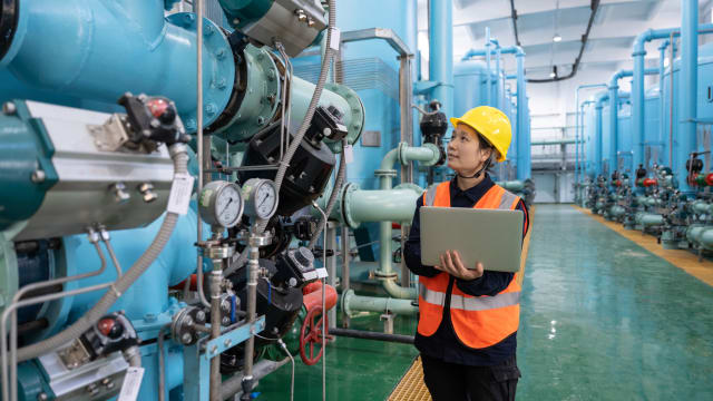 中国1到4月全国规模以上工业企业利润 年比下跌20.6%
