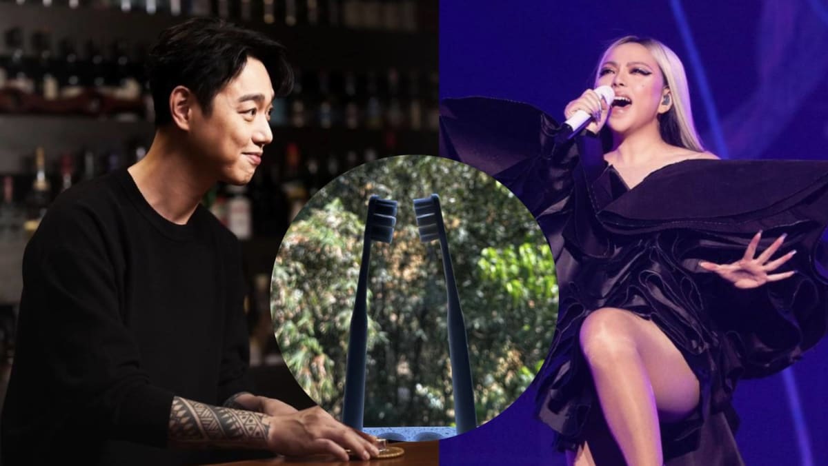 My Bartender Boyfriend Scan 14 Vf A-Mei’s bartender boyfriend posted a pic of their toothbrushes to mark