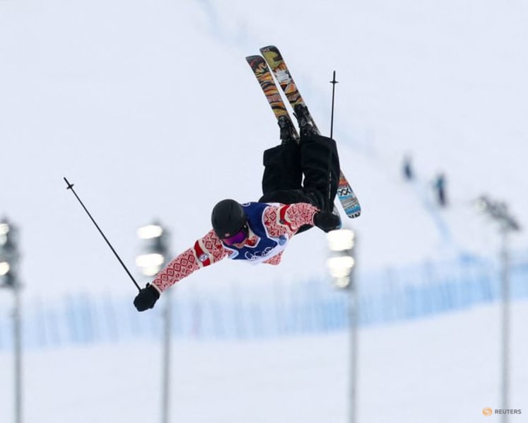 Freestyle-Norway's Ruud grabs gold in men's slopestyle as rivals stumble