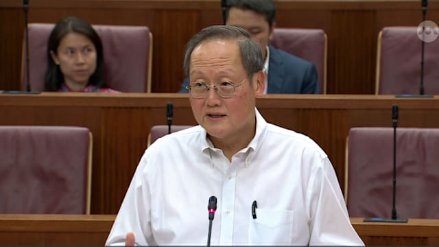 陈诗龙：政府密切关注人工智能对劳动市场的影响 将探讨援助措施让更多白领受惠