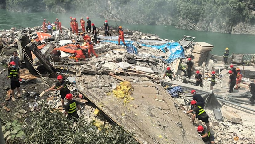 Landslide buries residents in southwest China's Chongqing