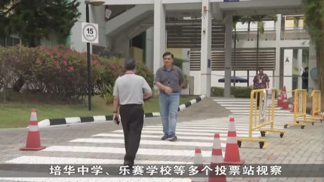三名总统候选人完成投票后 到不同的投票站视察