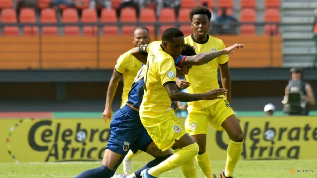 Mozambique's Dominguez set to become second-oldest player at Cup of Nations