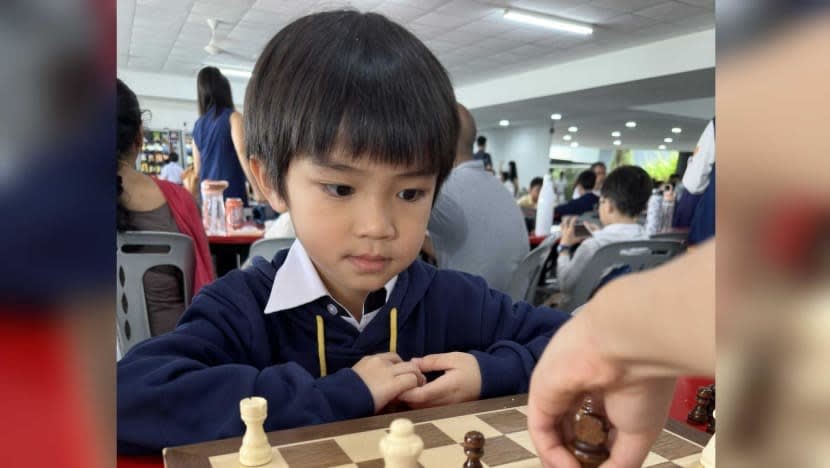 Kecil-kecil cili padi: Mengapa lebih ramai anak muda Singapura bermain catur untuk bersaing Kecil-kecil cili padi: Mengapa lebih ramai anak muda Singapura bermain catur untuk bersaing