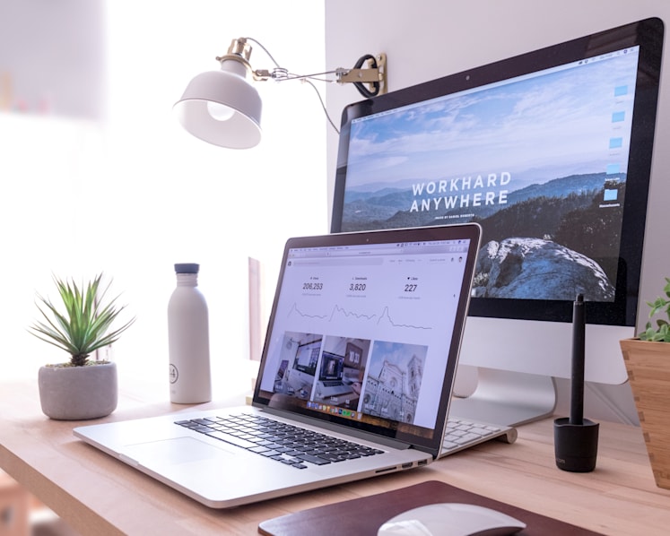 Dealing with 4 challenges of telecommuting to keep teams well and effective