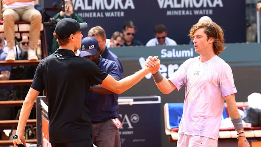 Sinner surges into Rome semis with record 32nd straight Masters 1000 win