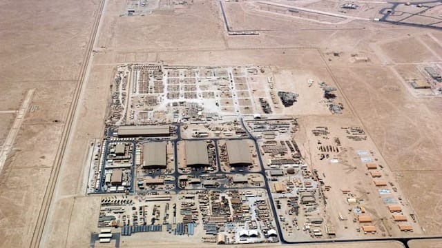 伊朗证实打击海湾地区多处美军基地