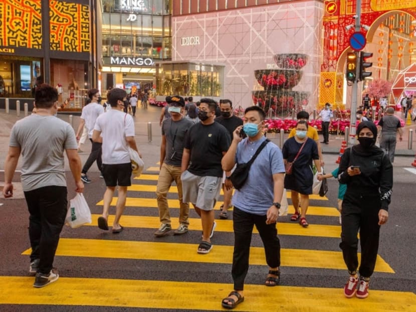 An Ipsos survey shows that an almost an equal proportion of Malaysian men and women believed that the push for gender equality is hurting men. 