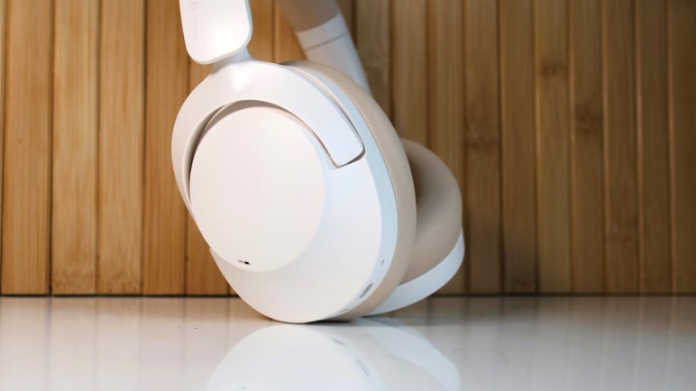 Creative Zen Hybrid 2 review:  Understated over-ears that deliver warm vocals and strong bass