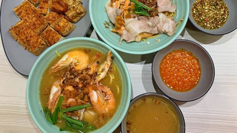 Ex-CEO loses lawsuit against hawker after failed S$350,000 investment in prawn noodle business