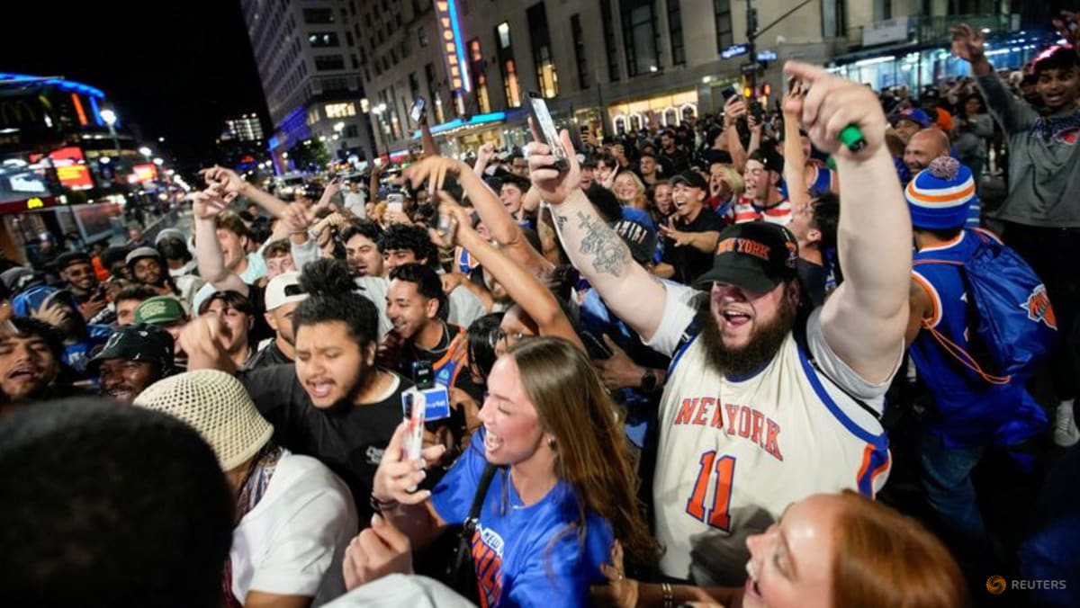 Knicks fever engulfs New York with end to title drought in s