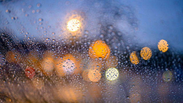 本地中西南部 晚上8点20分至9点15分将下大雨