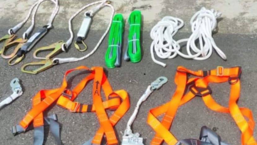3 lelaki didakwa atas rancangan pecah masuk gudang, curi vape dirampas HSA 3 lelaki didakwa atas rancangan pecah masuk gudang, curi vape dirampas HSA