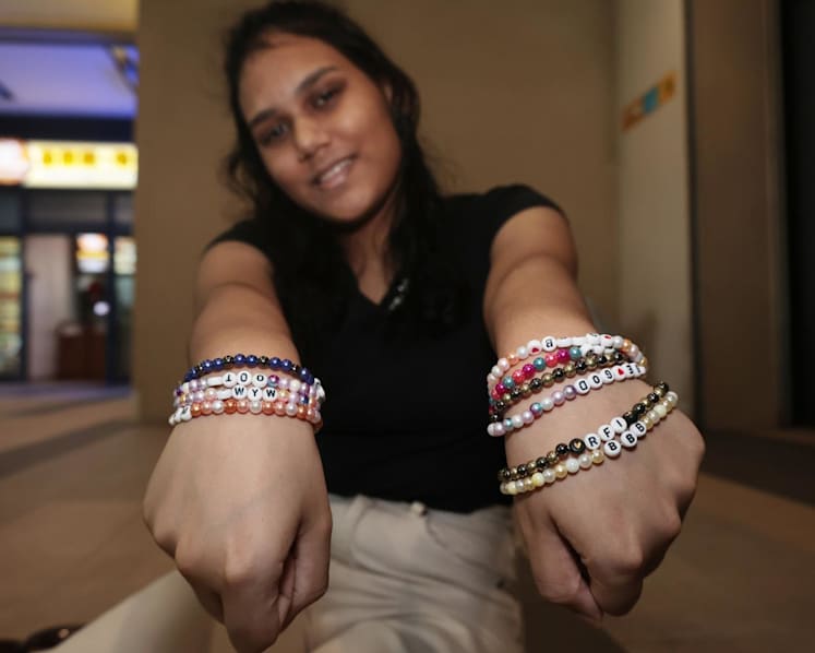Taylor Swift friendship bracelet fad catches on with S'pore fans, businesses see brisk sales