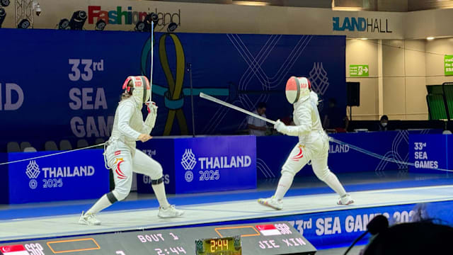 阿米塔勇挫队友黄颉歆 时隔六年再摘花剑金牌